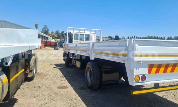 Tenga Tsaru Nissan UD Chena Rori in Maputo in Maputo Tenga Tsaru Nissan UD Chena Rori in Maputo in Maputo