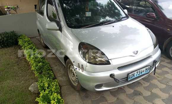 Nunua Ilio tumika Toyota FunCargo Nyingine Gari ndani ya Maputo nchini Maputo Nunua Ilio tumika Toyota FunCargo Nyingine Gari ndani ya Maputo nchini Maputo