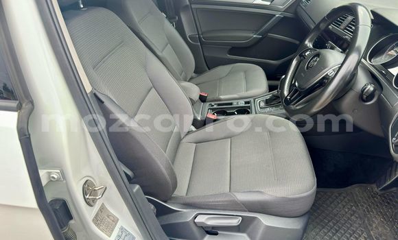 Comprar Novo Volkswagen Golf Branco Carro em Maputo em Maputo Comprar Novo Volkswagen Golf Branco Carro em Maputo em Maputo