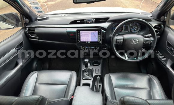 Comprar Novo Toyota Hilux Branco Carro em Maputo em Maputo Comprar Novo Toyota Hilux Branco Carro em Maputo em Maputo