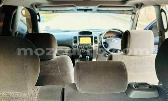 Nunua Ilio tumika Toyota Prado Bluu Gari ndani ya Maputo nchini Maputo Nunua Ilio tumika Toyota Prado Bluu Gari ndani ya Maputo nchini Maputo