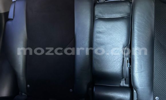 Nunua Ilio tumika Toyota Vanguard Nyeupe Gari ndani ya Maputo nchini Maputo Nunua Ilio tumika Toyota Vanguard Nyeupe Gari ndani ya Maputo nchini Maputo