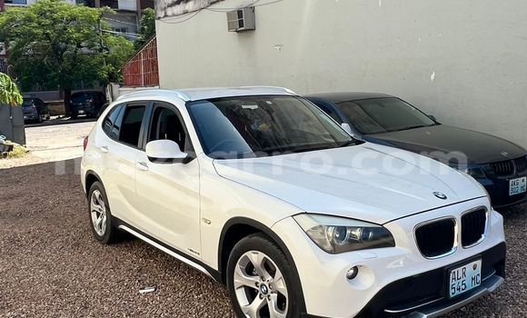 Nunua Ilio tumika BMW X1 Nyeupe Gari ndani ya Maputo nchini Maputo