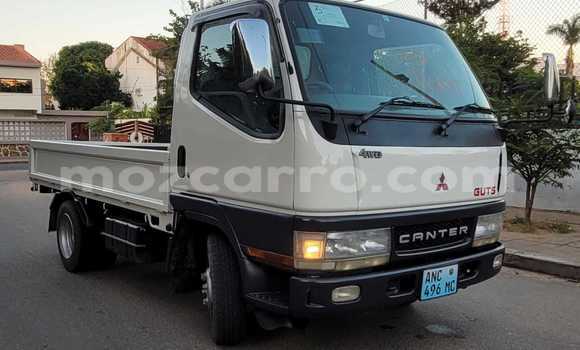 Tenga Tsaru Mitsubishi Carisma Chena Mota in Maputo in Maputo Tenga Tsaru Mitsubishi Carisma Chena Mota in Maputo in Maputo