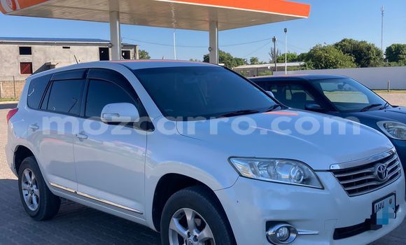 Nunua Ilio tumika Toyota Vanguard Nyeupe Gari ndani ya Maputo nchini Maputo Nunua Ilio tumika Toyota Vanguard Nyeupe Gari ndani ya Maputo nchini Maputo
