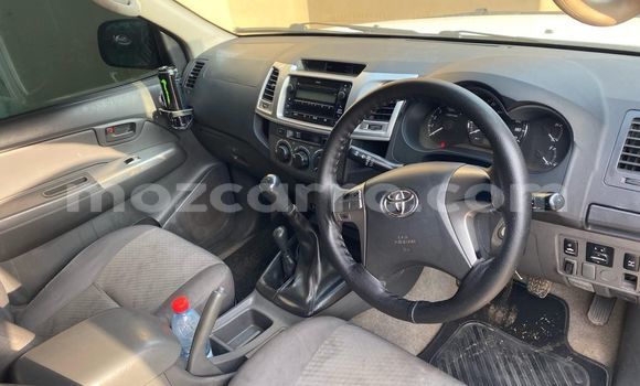 Nunua Ilio tumika Toyota Hilux Nyeupe Gari ndani ya Maputo nchini Maputo Nunua Ilio tumika Toyota Hilux Nyeupe Gari ndani ya Maputo nchini Maputo