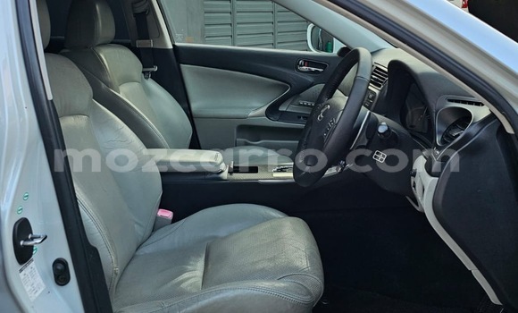 Comprar Novo Lexus IS De outros Carro em Maputo em Maputo Comprar Novo Lexus IS De outros Carro em Maputo em Maputo