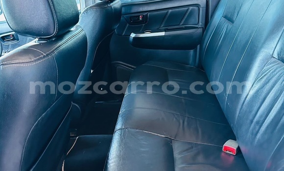 Comprar Usado Toyota Hilux Branco Carro em Maputo em Maputo Comprar Usado Toyota Hilux Branco Carro em Maputo em Maputo