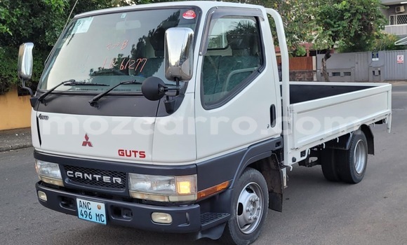 Comprar Usado Mitsubishi Canter Branco Caminhão em Maputo em Maputo Comprar Usado Mitsubishi Canter Branco Caminhão em Maputo em Maputo