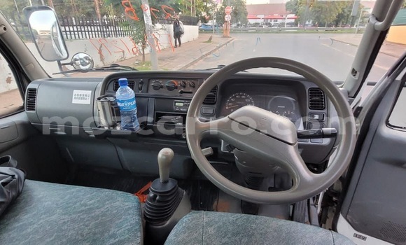 Comprar Usado Mitsubishi Canter Branco Caminhão em Maputo em Maputo Comprar Usado Mitsubishi Canter Branco Caminhão em Maputo em Maputo