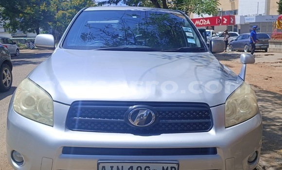 Comprar Usado Toyota RAV4 De outros Carro em Maputo em Maputo Comprar Usado Toyota RAV4 De outros Carro em Maputo em Maputo