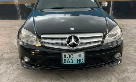 Comprar Usado Mercedes-Benz C180 coupe Preto Carro em Maputo em Maputo Comprar Usado Mercedes-Benz C180 coupe Preto Carro em Maputo em Maputo