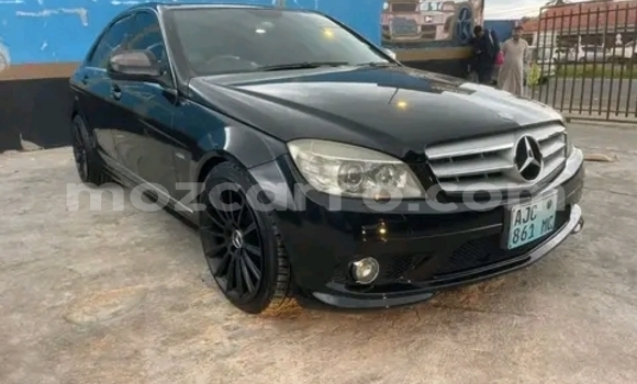 Comprar Usado Mercedes-Benz C180 coupe Preto Carro em Maputo em Maputo Comprar Usado Mercedes-Benz C180 coupe Preto Carro em Maputo em Maputo