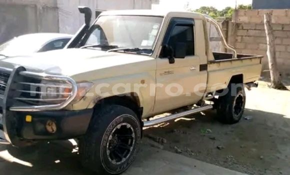 Tenga Tsaru Toyota Land Cruiser Chena Mota in Maputo in Maputo Tenga Tsaru Toyota Land Cruiser Chena Mota in Maputo in Maputo
