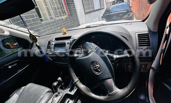 Comprar Novo Toyota Fortuner Branco Carro em Maputo em Maputo Comprar Novo Toyota Fortuner Branco Carro em Maputo em Maputo