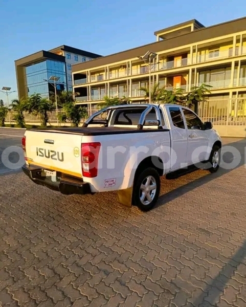 Big with watermark isuzu d max maputo maputo 22087