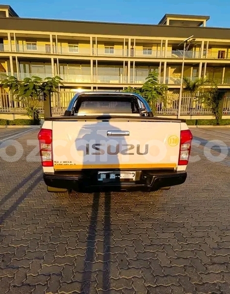 Big with watermark isuzu d max maputo maputo 22087