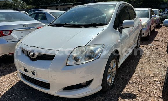 Comprar Novo Toyota Auris Branco Carro em Maputo em Maputo Comprar Novo Toyota Auris Branco Carro em Maputo em Maputo