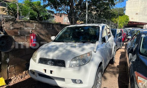 Nunua Mpya Toyota Rush Nyeupe Gari ndani ya Maputo nchini Maputo
