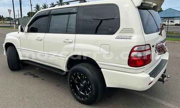 Nunua Ilio tumika Toyota Land Cruiser Nyeupe Gari ndani ya Maputo nchini Maputo Nunua Ilio tumika Toyota Land Cruiser Nyeupe Gari ndani ya Maputo nchini Maputo