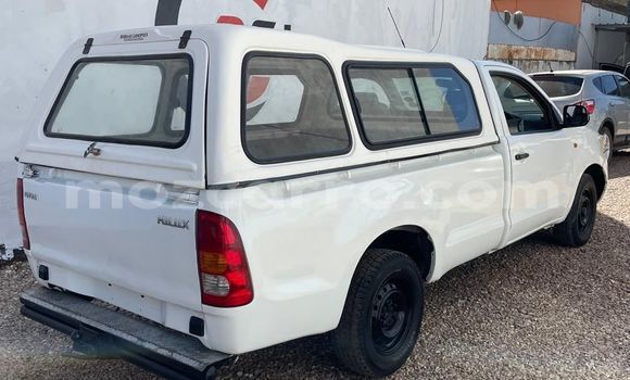 Nunua Ilio tumika Toyota Hilux Nyeupe Gari ndani ya Maputo nchini Maputo Nunua Ilio tumika Toyota Hilux Nyeupe Gari ndani ya Maputo nchini Maputo