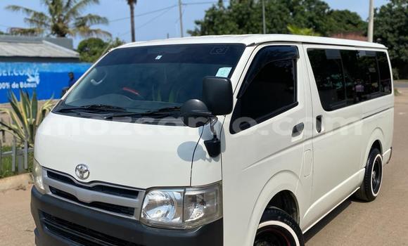Buy Used Toyota Hiace White Car in Maputo in Maputo Buy Used Toyota Hiace White Car in Maputo in Maputo