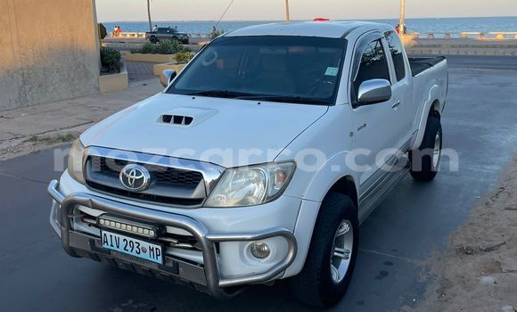 Comprar Novo Toyota Hilux Branco Carro em Maputo em Maputo Comprar Novo Toyota Hilux Branco Carro em Maputo em Maputo