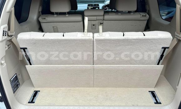 Buy Used Toyota Land Cruiser Prado White Car in Maputo in Maputo Buy Used Toyota Land Cruiser Prado White Car in Maputo in Maputo