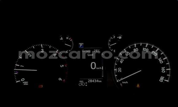 Buy Used Toyota Land Cruiser Prado White Car in Maputo in Maputo Buy Used Toyota Land Cruiser Prado White Car in Maputo in Maputo