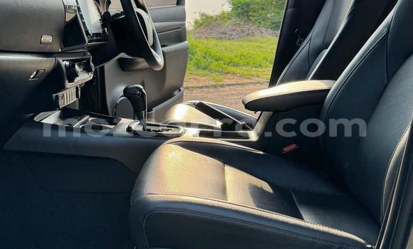 Nunua Ilio tumika Toyota Hiluxe Revo Kijani Gari ndani ya Maputo nchini Maputo Nunua Ilio tumika Toyota Hiluxe Revo Kijani Gari ndani ya Maputo nchini Maputo