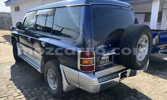 Buy Used Mitsubishi Pajero Blue Car in Maputo in Maputo Buy Used Mitsubishi Pajero Blue Car in Maputo in Maputo