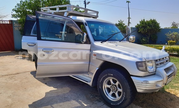 Comprar Usado Mitsubishi Pajero De outros Carro em Maputo em Maputo Comprar Usado Mitsubishi Pajero De outros Carro em Maputo em Maputo