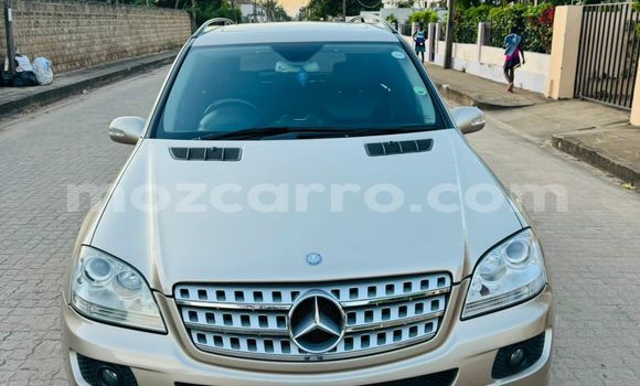 Tenga Tsaru Mercedes-Benz E-Classe Beige Mota in Maputo in Maputo Tenga Tsaru Mercedes-Benz E-Classe Beige Mota in Maputo in Maputo