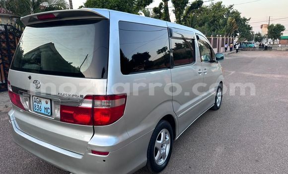 Nunua Ilio tumika Toyota Alphard Beige Gari ndani ya Maputo nchini Maputo