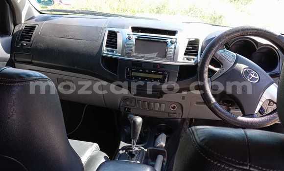 Buy Used Toyota Hilux White Car in Maputo in Maputo Buy Used Toyota Hilux White Car in Maputo in Maputo