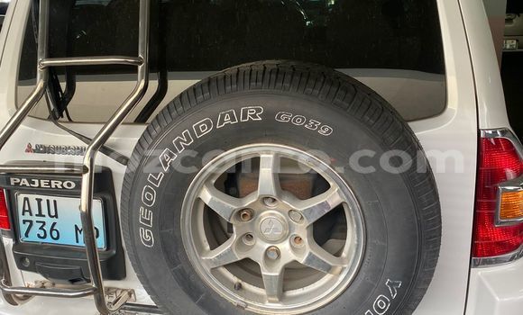 Comprar Usado Mitsubishi Pajero Branco Carro em Maputo em Maputo Comprar Usado Mitsubishi Pajero Branco Carro em Maputo em Maputo