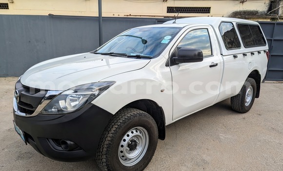 Tenga Tsaru Mazda BT-50 Chena Mota in Maputo in Maputo Tenga Tsaru Mazda BT-50 Chena Mota in Maputo in Maputo