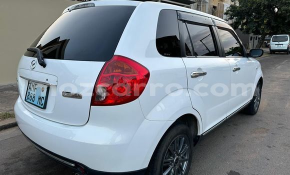 Comprar Novo Mazda Verisa Branco Carro em Maputo em Maputo Comprar Novo Mazda Verisa Branco Carro em Maputo em Maputo