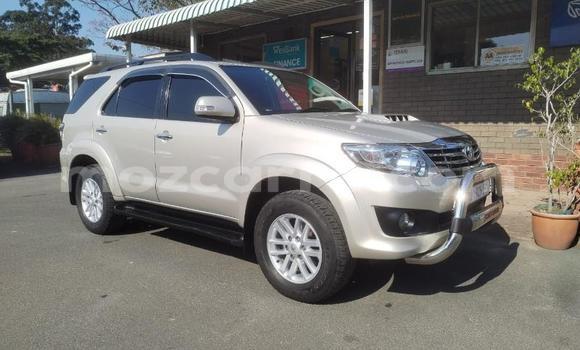 Tenga Tsaru Toyota Fortuner Zvimwe Mota in Maputo in Maputo Tenga Tsaru Toyota Fortuner Zvimwe Mota in Maputo in Maputo