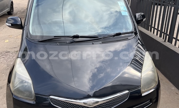 Nunua Ilio tumika Toyota Ractis Nyeusi Gari ndani ya Mocambique nchini Nampula