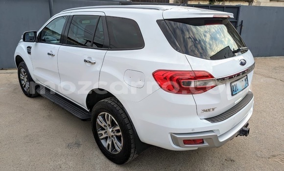 Comprar Usado Ford Everest Branco Carro em Moçambique em Nampula Comprar Usado Ford Everest Branco Carro em Moçambique em Nampula