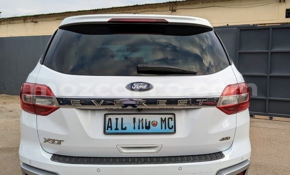 Comprar Usado Ford Everest Branco Carro em Moçambique em Nampula Comprar Usado Ford Everest Branco Carro em Moçambique em Nampula