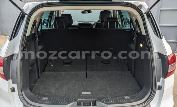 Comprar Usado Ford Everest Branco Carro em Moçambique em Nampula Comprar Usado Ford Everest Branco Carro em Moçambique em Nampula