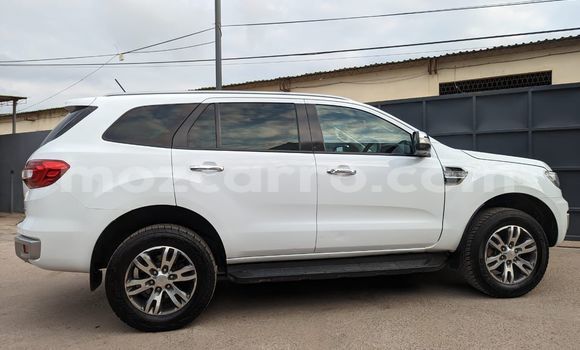 Buy Used Ford Everest White Car in Maputo in Maputo Buy Used Ford Everest White Car in Maputo in Maputo