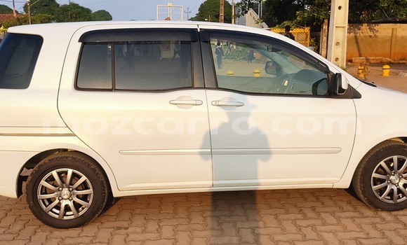 Comprar Usado Toyota Raum Branco Carro em Maputo em Maputo Comprar Usado Toyota Raum Branco Carro em Maputo em Maputo