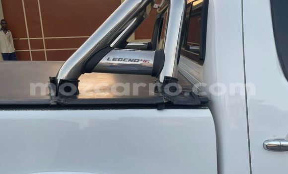 Buy Used Toyota Hilux White Car in Maputo in Maputo Buy Used Toyota Hilux White Car in Maputo in Maputo