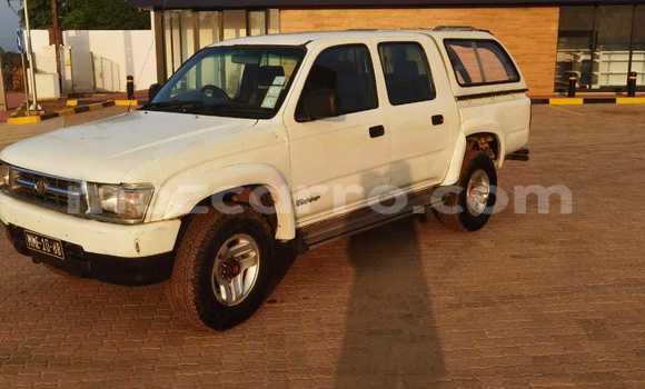 Comprar Usado Toyota Hilux Branco Carro em Maputo em Maputo Comprar Usado Toyota Hilux Branco Carro em Maputo em Maputo