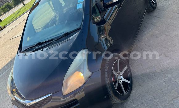 Comprar Usado Toyota Ractis Preto Carro em Maputo em Maputo Comprar Usado Toyota Ractis Preto Carro em Maputo em Maputo