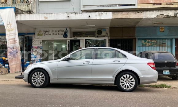 Nunua Ilio tumika Mercedes-Benz C-Classe Fedha Gari ndani ya Maputo nchini Maputo Nunua Ilio tumika Mercedes-Benz C-Classe Fedha Gari ndani ya Maputo nchini Maputo