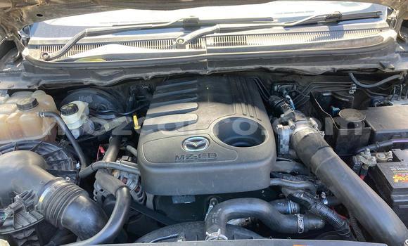 Nunua Ilio tumika Mazda BT-50 Fedha Gari ndani ya Maputo nchini Maputo Nunua Ilio tumika Mazda BT-50 Fedha Gari ndani ya Maputo nchini Maputo